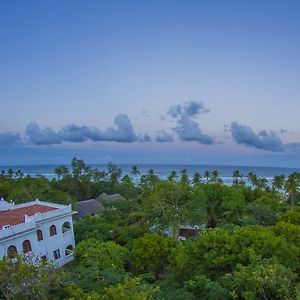 Hill Park Hotel - Tiwi Beach